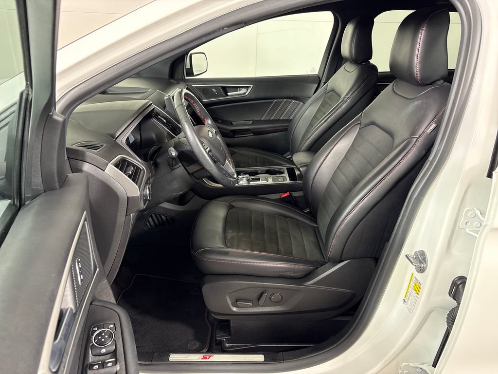 Certified 2024 Ford Edge ST-Line AWD/4WD image 27