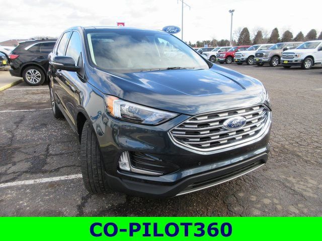 Certified 2022 Ford Edge Titanium w/ Class II Trailer Tow Package image 5