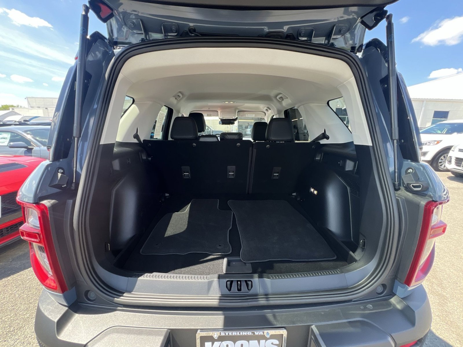 Certified 2025 Ford Bronco Sport Outer Banks w/ Outer Banks Tech Package+ AWD/4WD image 33