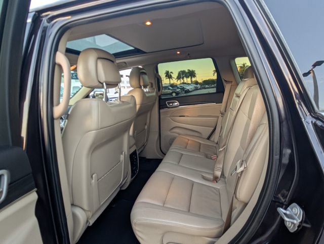 Used 2020 Jeep Grand Cherokee Limited w/ Luxury Group II image 11