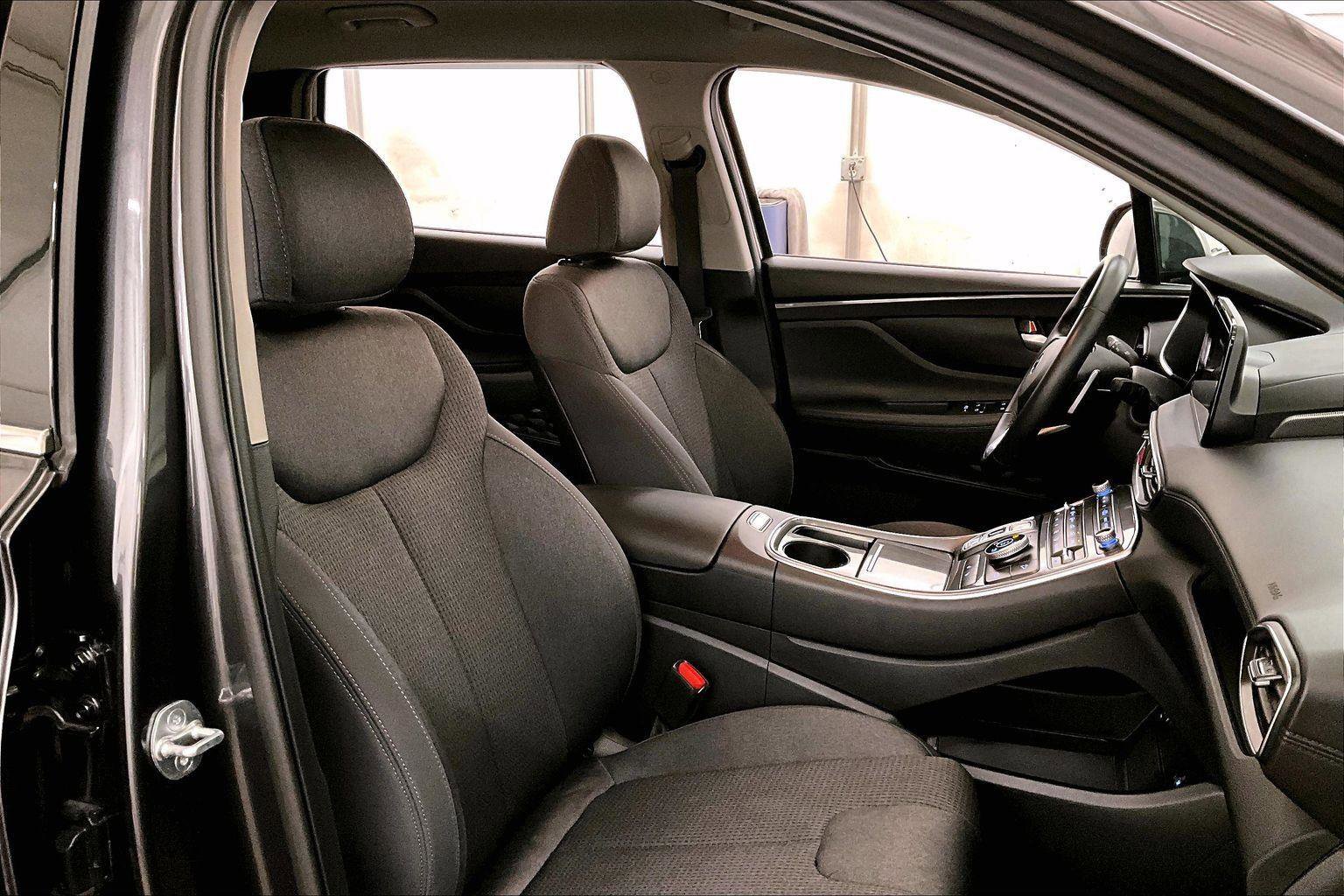 Used 2023 Hyundai Santa Fe SEL image 7