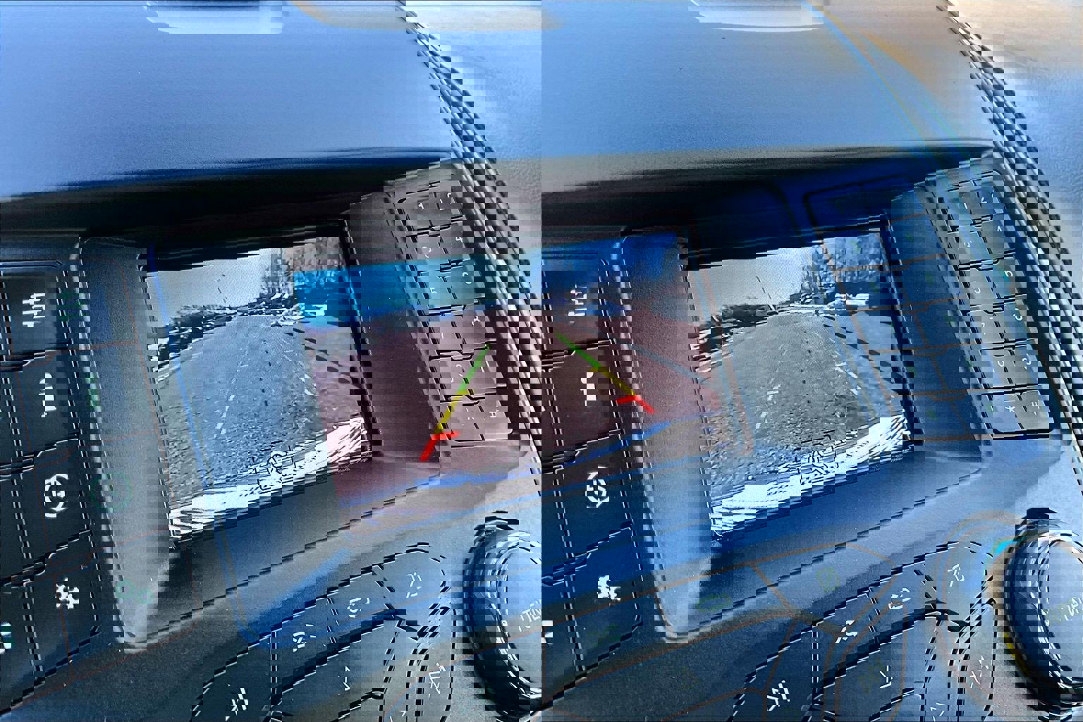 Certified 2019 Ford Edge SE image 23