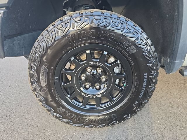 Used 2025 GMC Sierra 1500 AT4X w/ AT4X AEV Edition AWD/4WD image 10