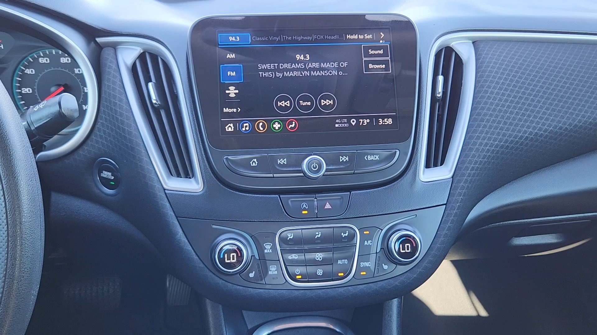 Used 2025 Chevrolet Malibu LT FWD image 14