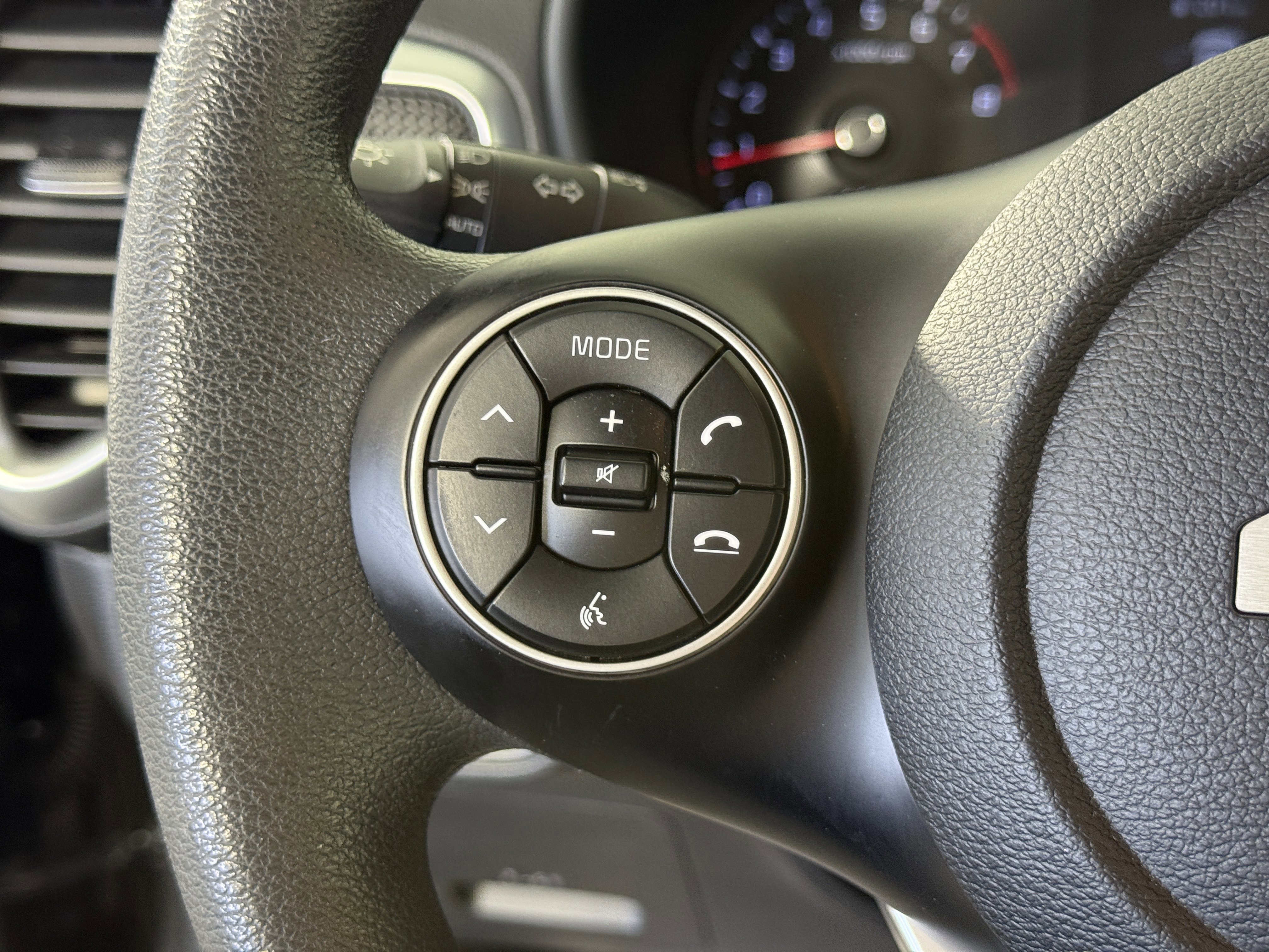 Used 2022 Kia Soul LX image 22