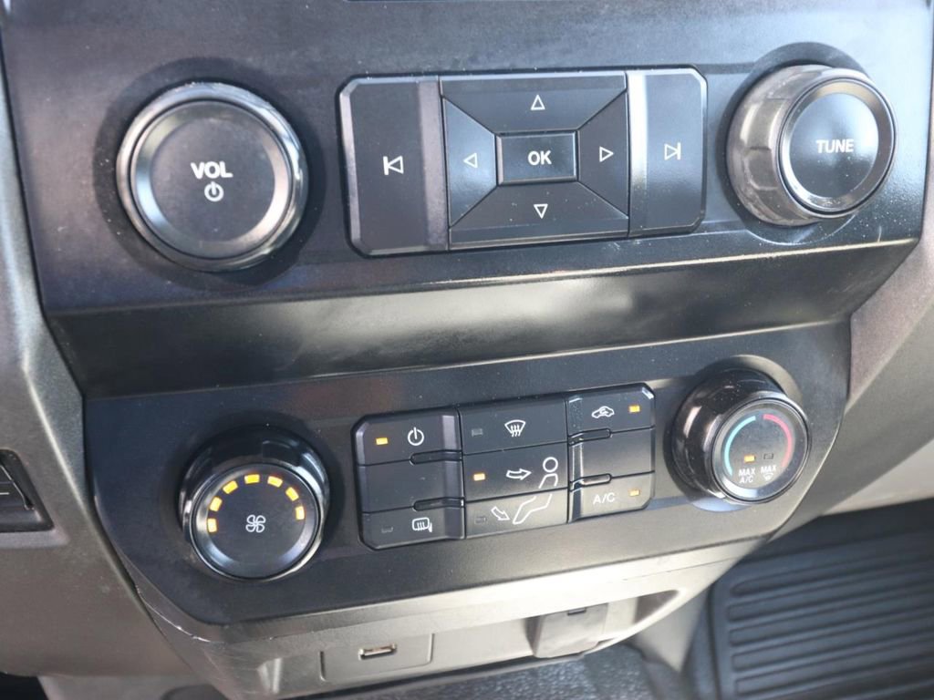 Certified 2022 Ford F450 XL w/ Power Equipment Group image 19