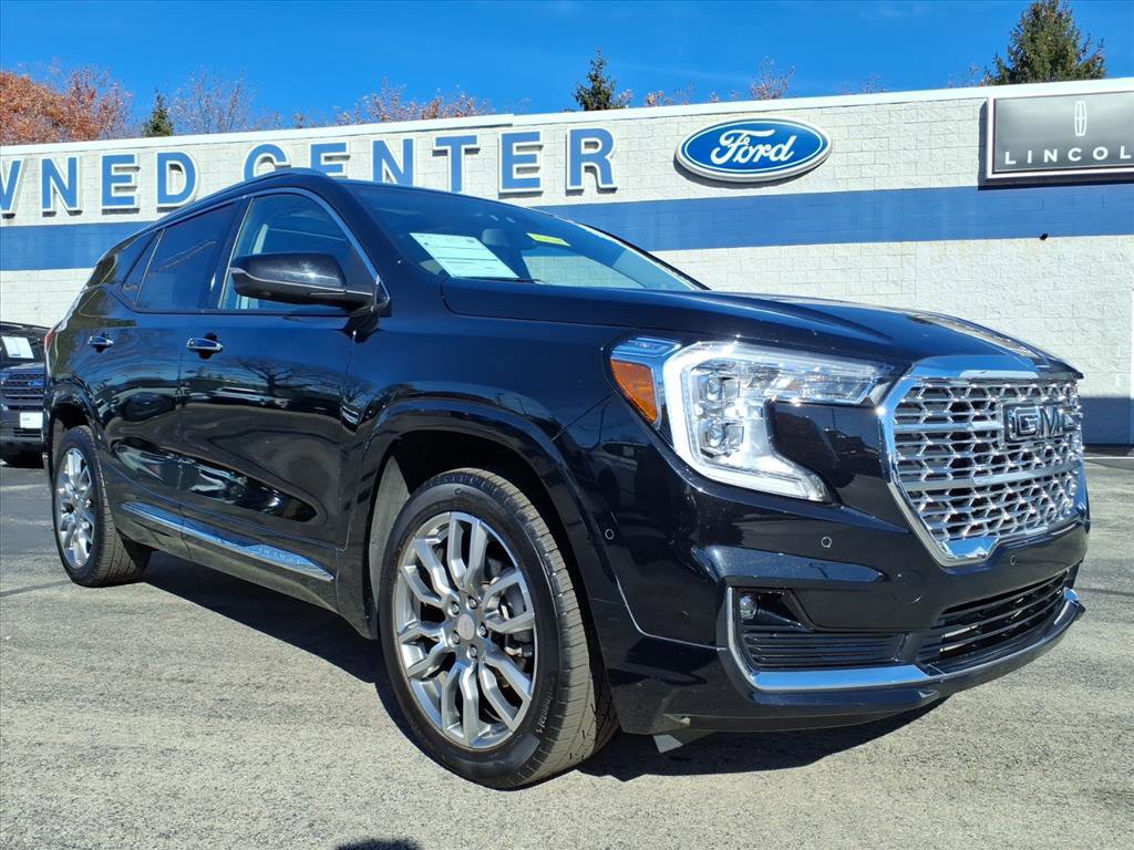 Used 2022 GMC Terrain Denali w/ Denali Premium Package image 7