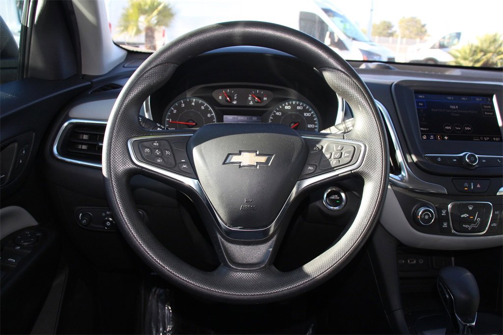 Used 2022 Chevrolet Equinox LS image 16