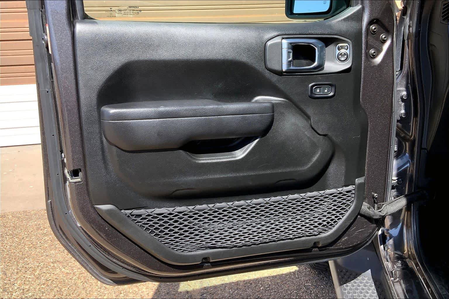 Used 2023 Jeep Wrangler Sport AWD/4WD image 22