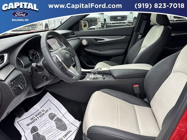 Used 2023 INFINITI QX55 Essential image 17