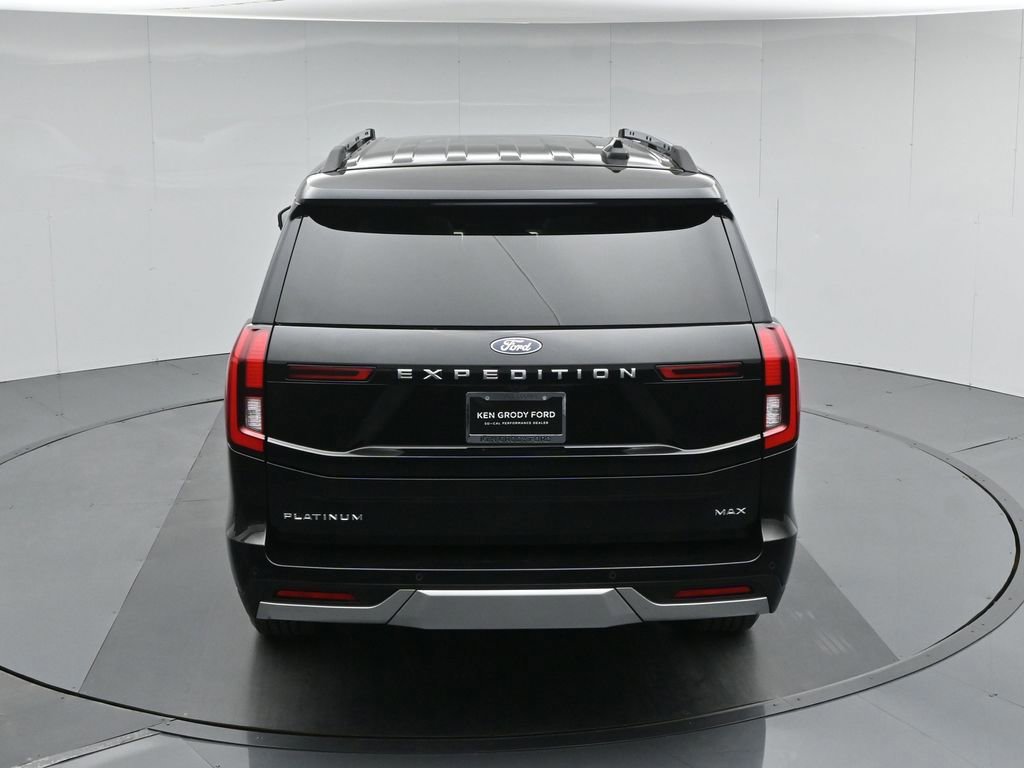Certified 2025 Ford Expedition Max Platinum image 14