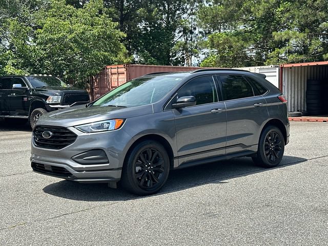 Certified 2024 Ford Edge SE w/ Black Appearance Package AWD/4WD image 3