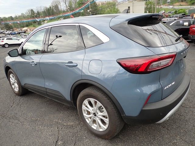 Certified 2024 Ford Escape Active w/ Tech Pack #1 AWD/4WD image 4