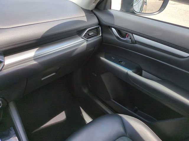 Used 2018 MAZDA CX-5 Touring w/ Preferred Equipment Package FWD image 17