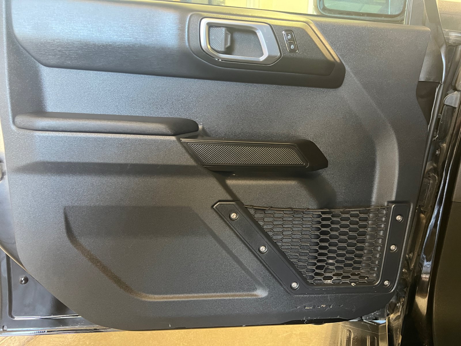 Certified 2025 Ford Bronco Outer Banks AWD/4WD image 10