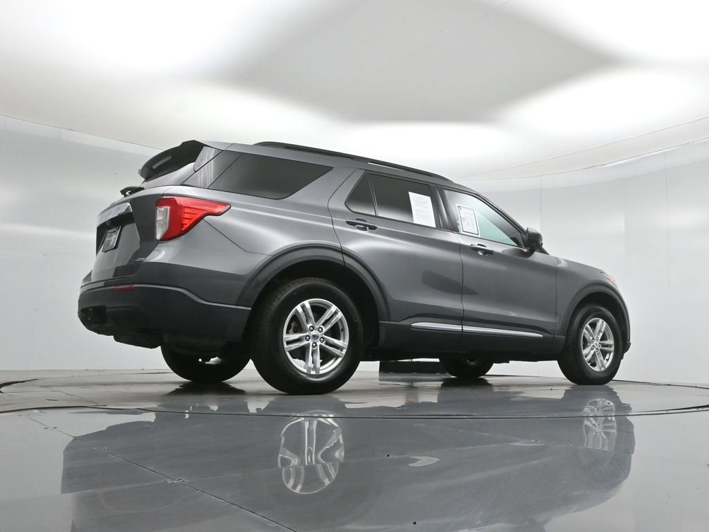 Certified 2022 Ford Explorer XLT w/ Class IV Trailer Tow Package image 15