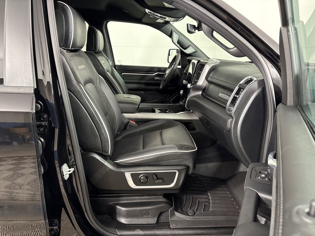 Used 2026 RAM 1500 Laramie w/ Sport Appearance Package AWD/4WD image 6