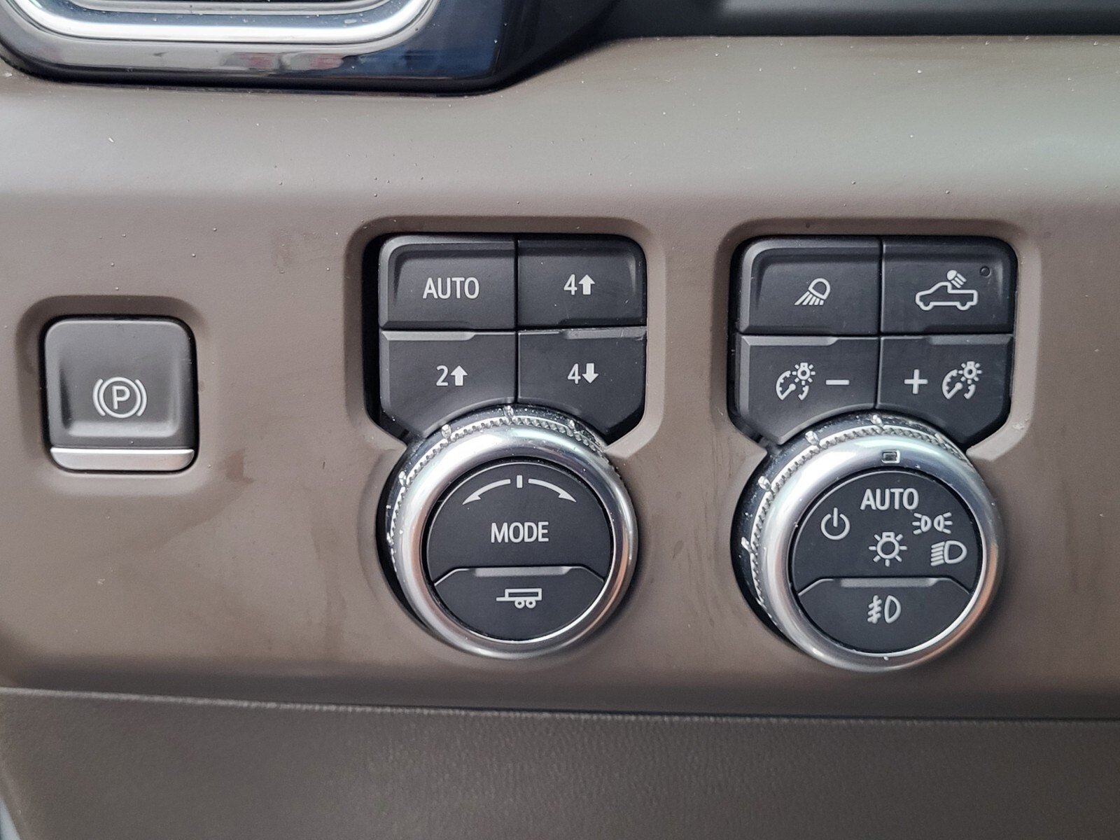 Used 2023 GMC Sierra 1500 Denali w/ Technology Package AWD/4WD image 25