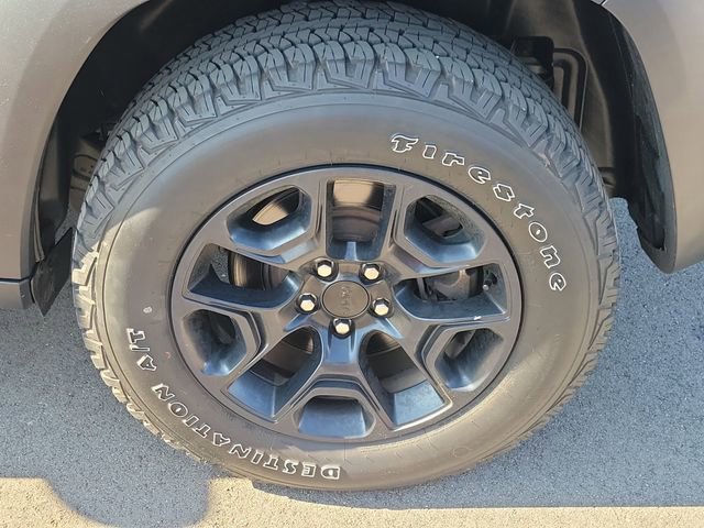 Used 2022 Jeep Cherokee Latitude w/ Trailer Tow Group AWD/4WD image 5