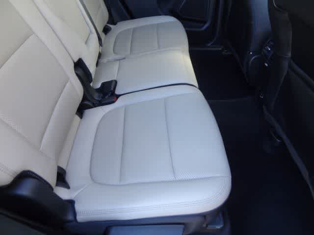 Certified 2022 Ford Escape SEL w/ Technology Package AWD/4WD image 11