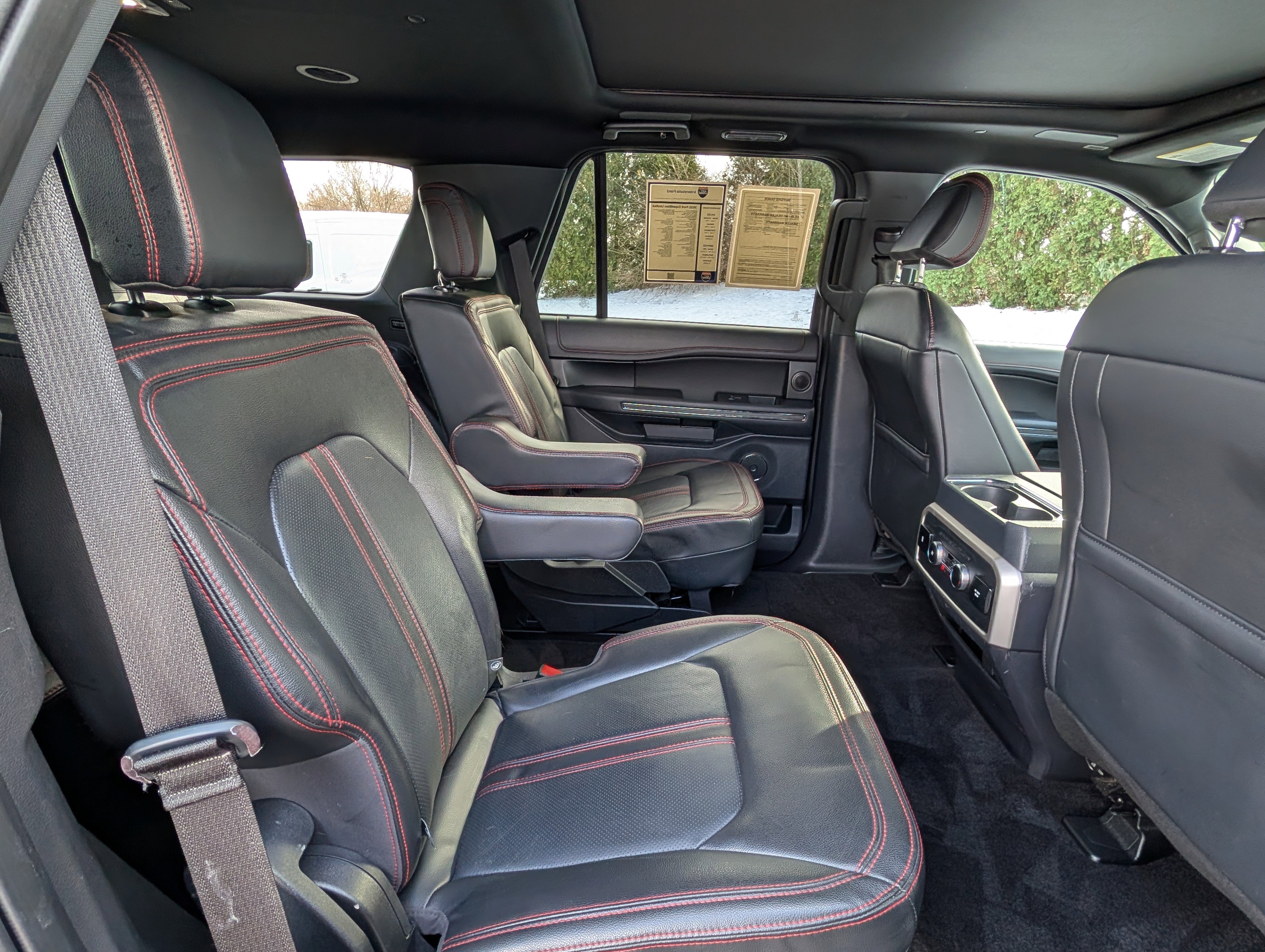 Certified 2022 Ford Expedition Limited image 34