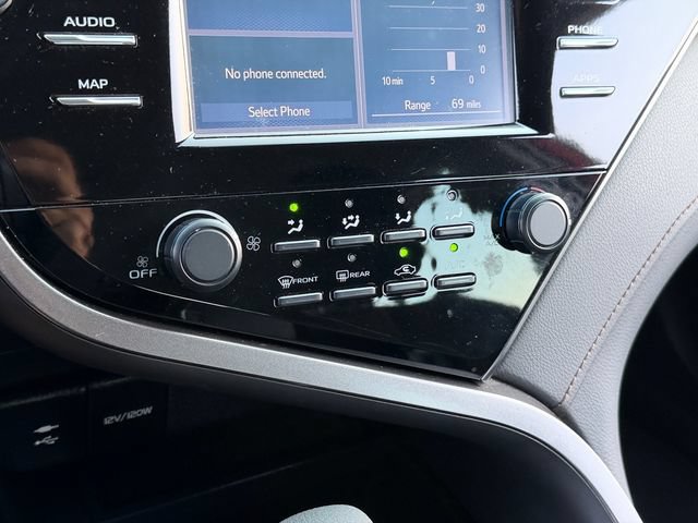 Used 2019 Toyota Camry LE FWD image 20