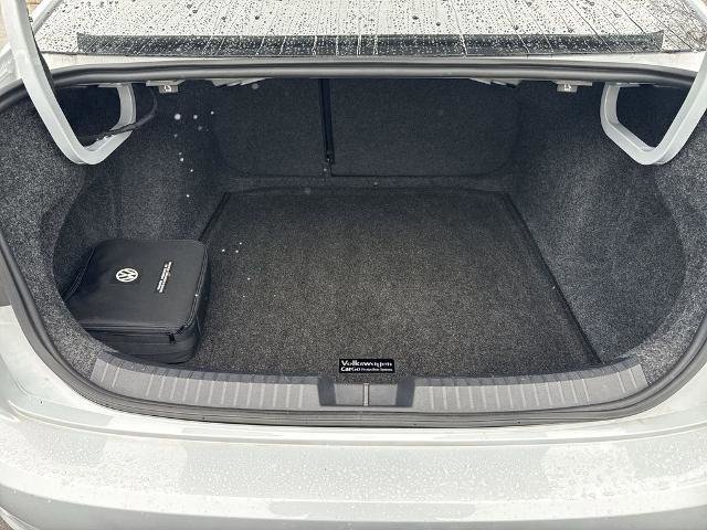 Used 2019 Volkswagen Jetta R-Line image 23