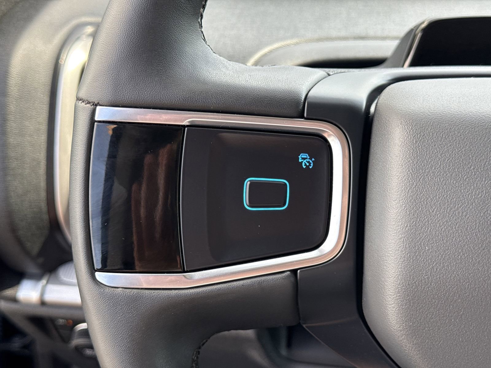 Certified 2025 Ford Expedition Active image 28