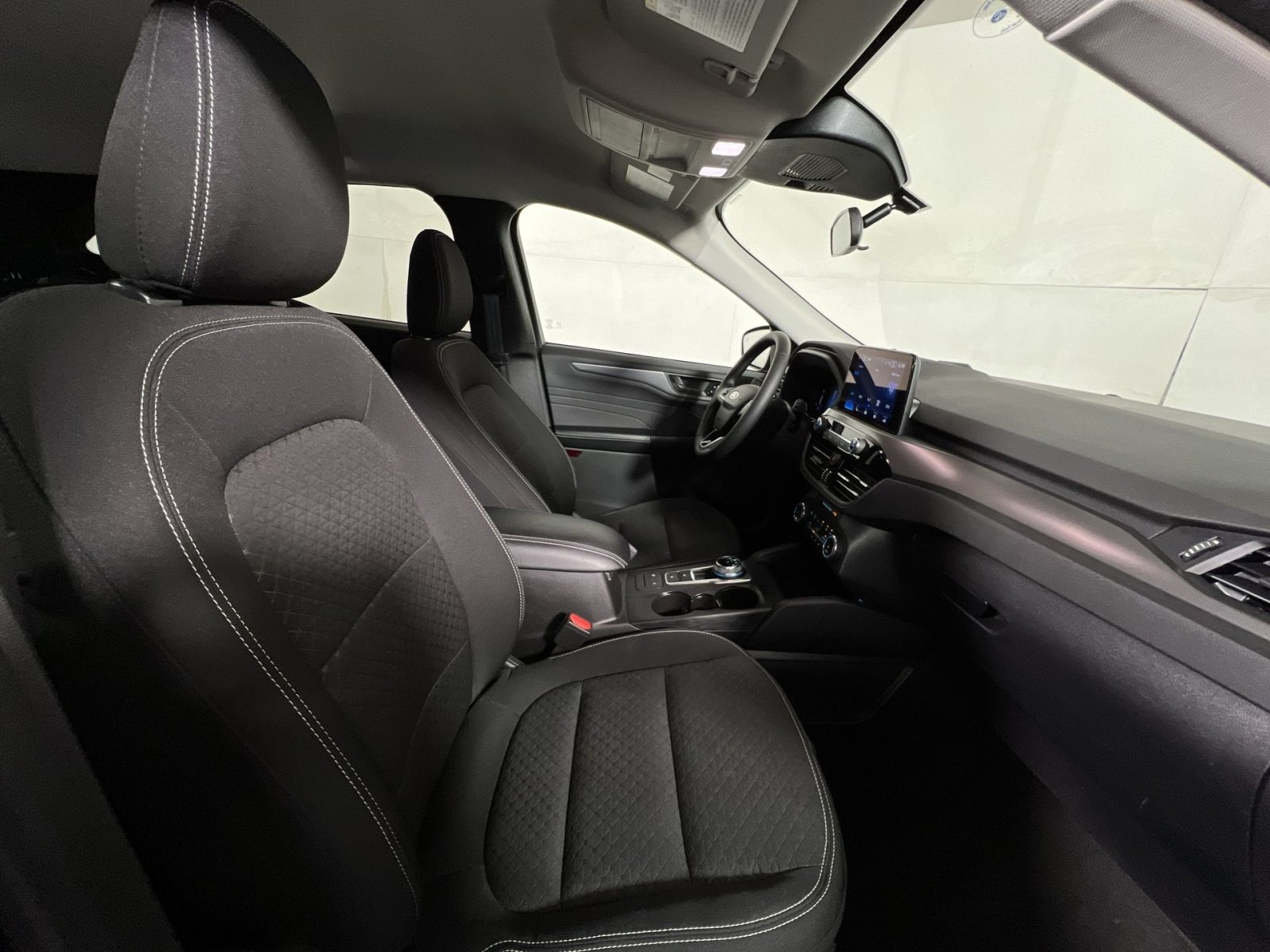 Certified 2023 Ford Escape Active AWD/4WD image 25