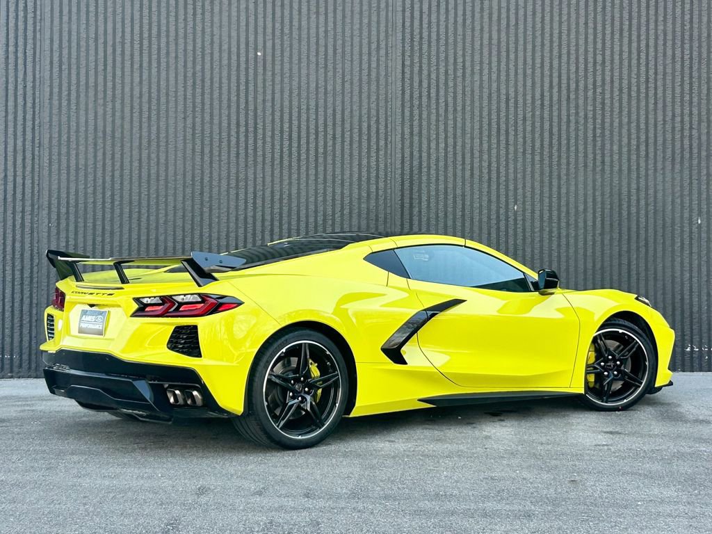 Used 2021 Chevrolet Corvette Stingray Premium Cpe w/ Z51 Performance Package image 4