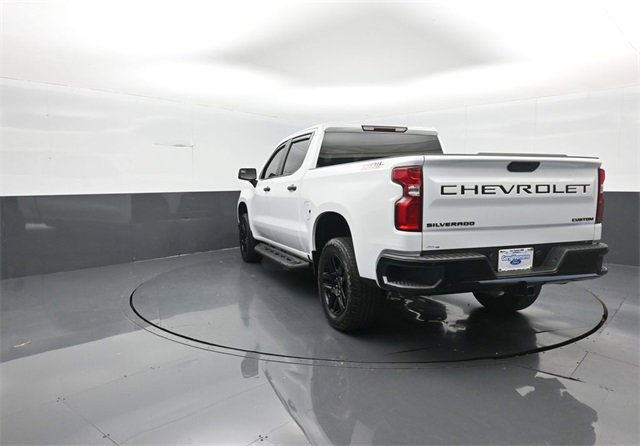 Used 2022 Chevrolet Silverado 1500 Custom Trail Boss w/ LPO, Dark Essentials Package image 5