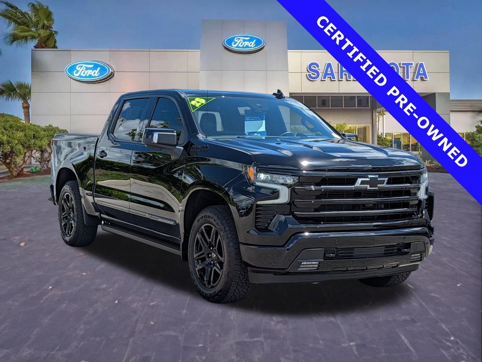 Used 2025 Chevrolet Silverado 1500 High Country w/ Midnight Edition AWD/4WD video 1