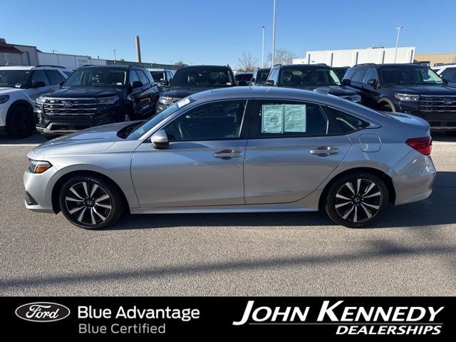 Used 2023 Honda Civic EX image 3