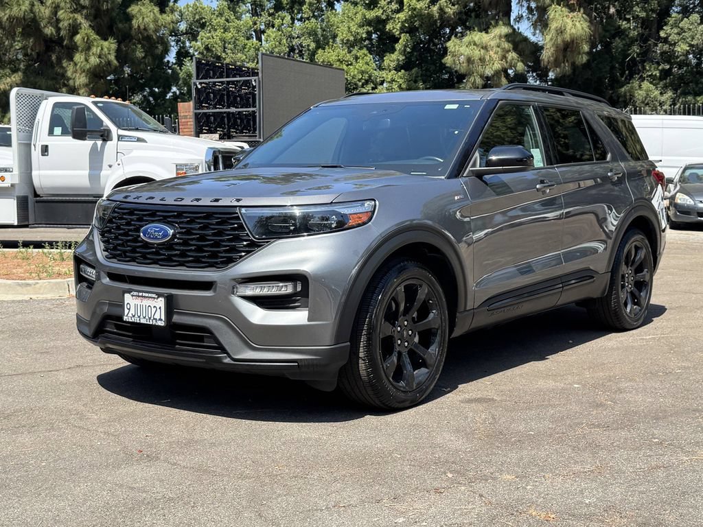 Certified 2023 Ford Explorer ST-Line w/ Class IV Trailer Tow Package RWD image 3