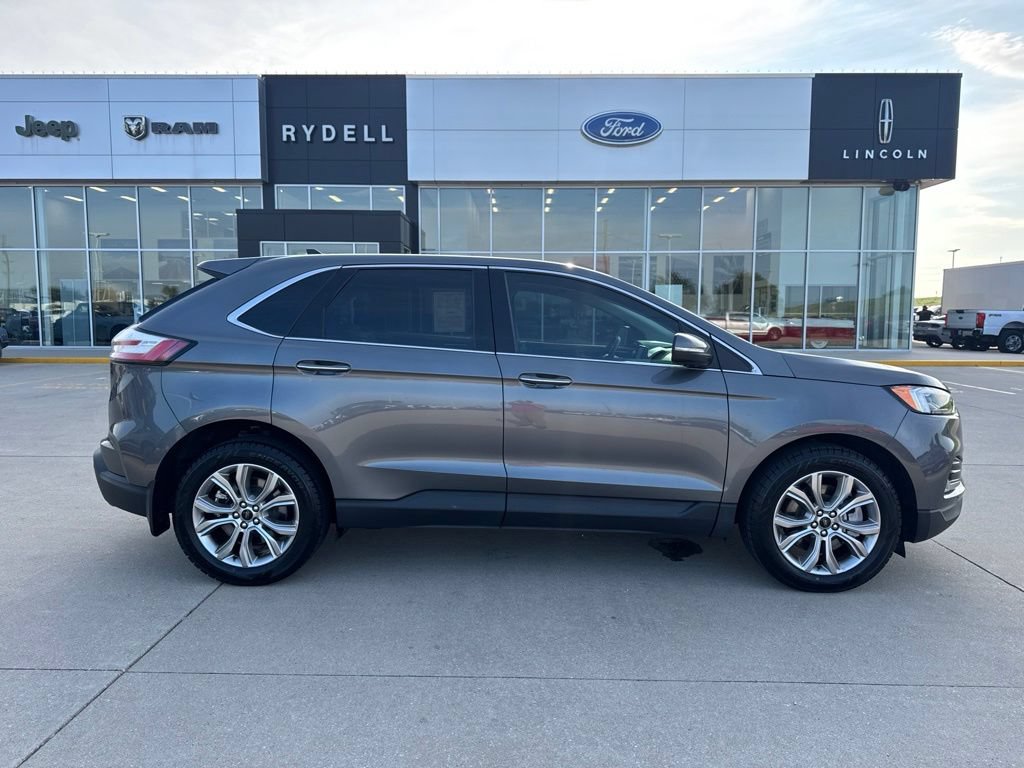 Certified 2023 Ford Edge Titanium w/ Equipment Group 301A AWD/4WD image 2