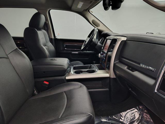 Used 2017 RAM 1500 Laramie w/ Convenience Group AWD/4WD image 28