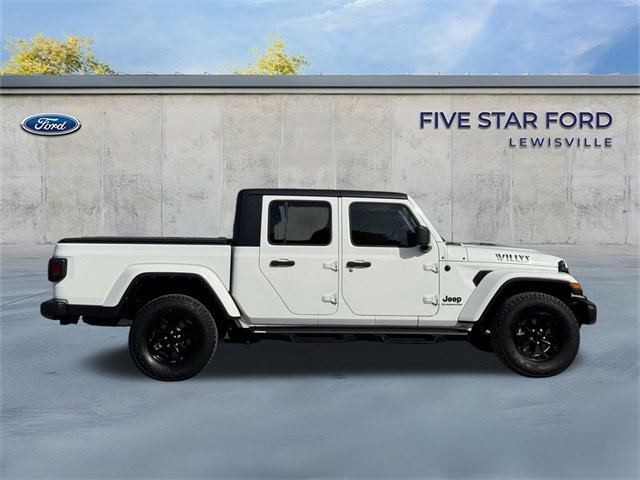 Used 2022 Jeep Gladiator Willys image 4