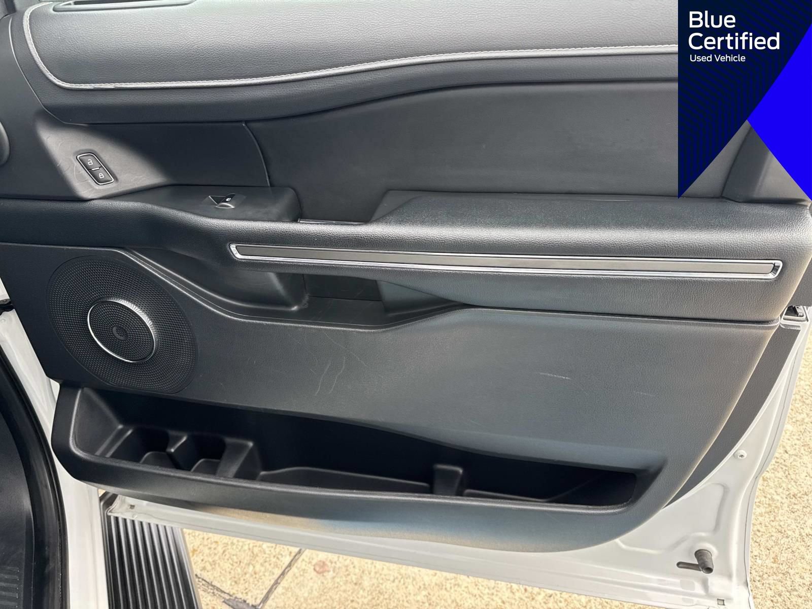 Certified 2024 Ford Expedition XLT RWD image 19