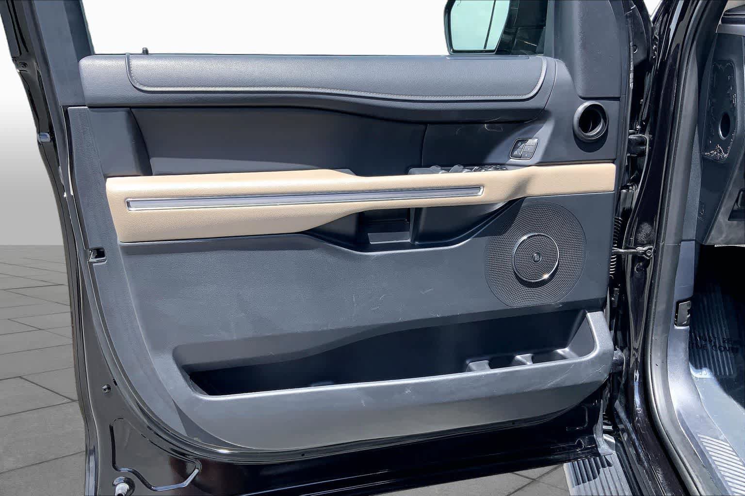 Certified 2024 Ford Expedition Max Limited RWD image 22