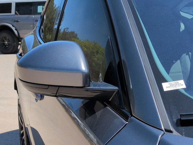 Used 2019 Jaguar E-PACE SE image 13