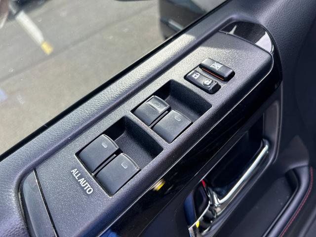 Used 2022 Toyota 4Runner TRD Off-Road AWD/4WD image 19