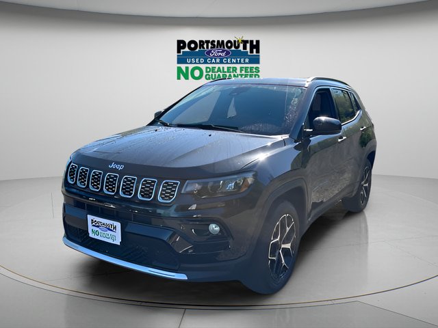 Used 2025 Jeep Compass Limited AWD/4WD image 19