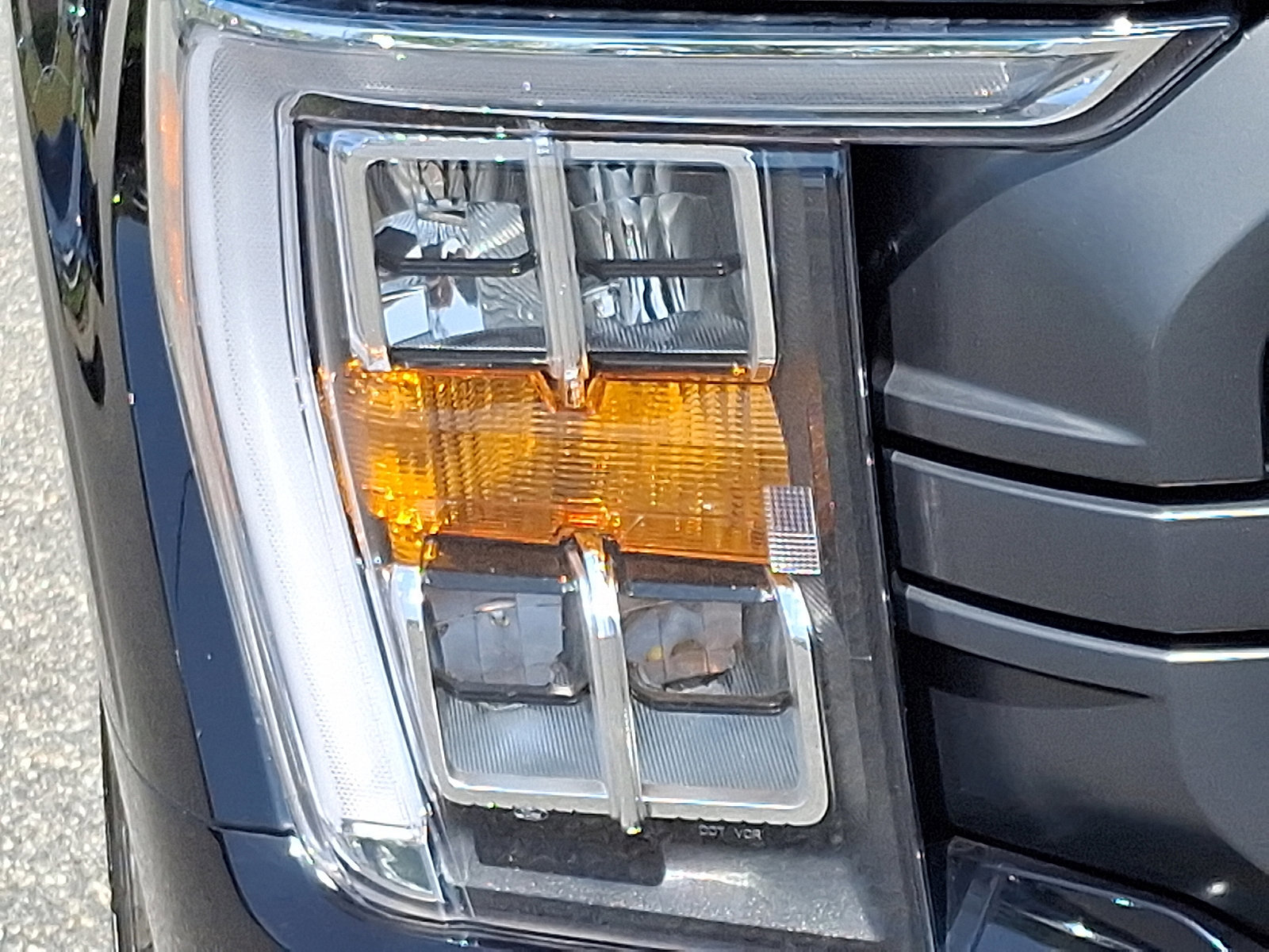 Certified 2022 Ford F150 XLT w/ Equipment Group 302A High image 9