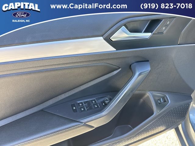 Used 2025 Volkswagen Jetta Sport FWD image 20