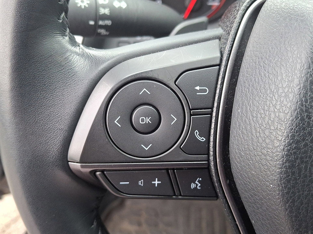 Used 2021 Toyota Camry XSE image 28