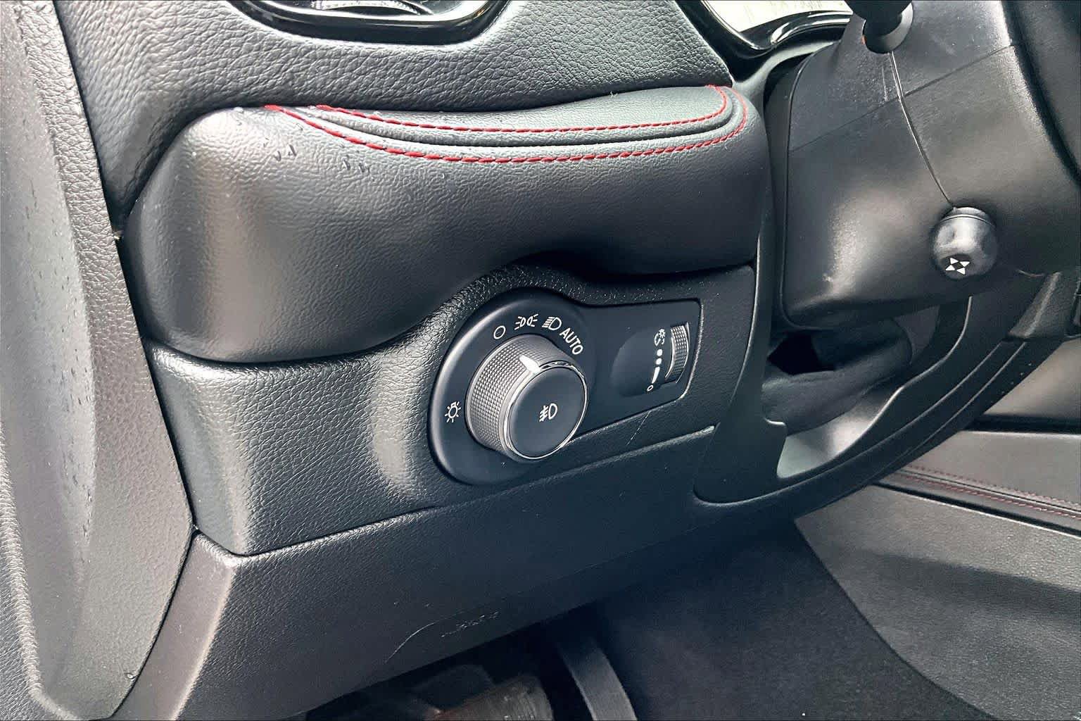 Used 2023 Dodge Durango GT AWD/4WD image 37