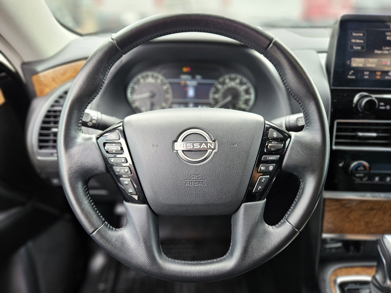 Used 2022 Nissan Armada SL w/ Captain's Chairs Package image 26