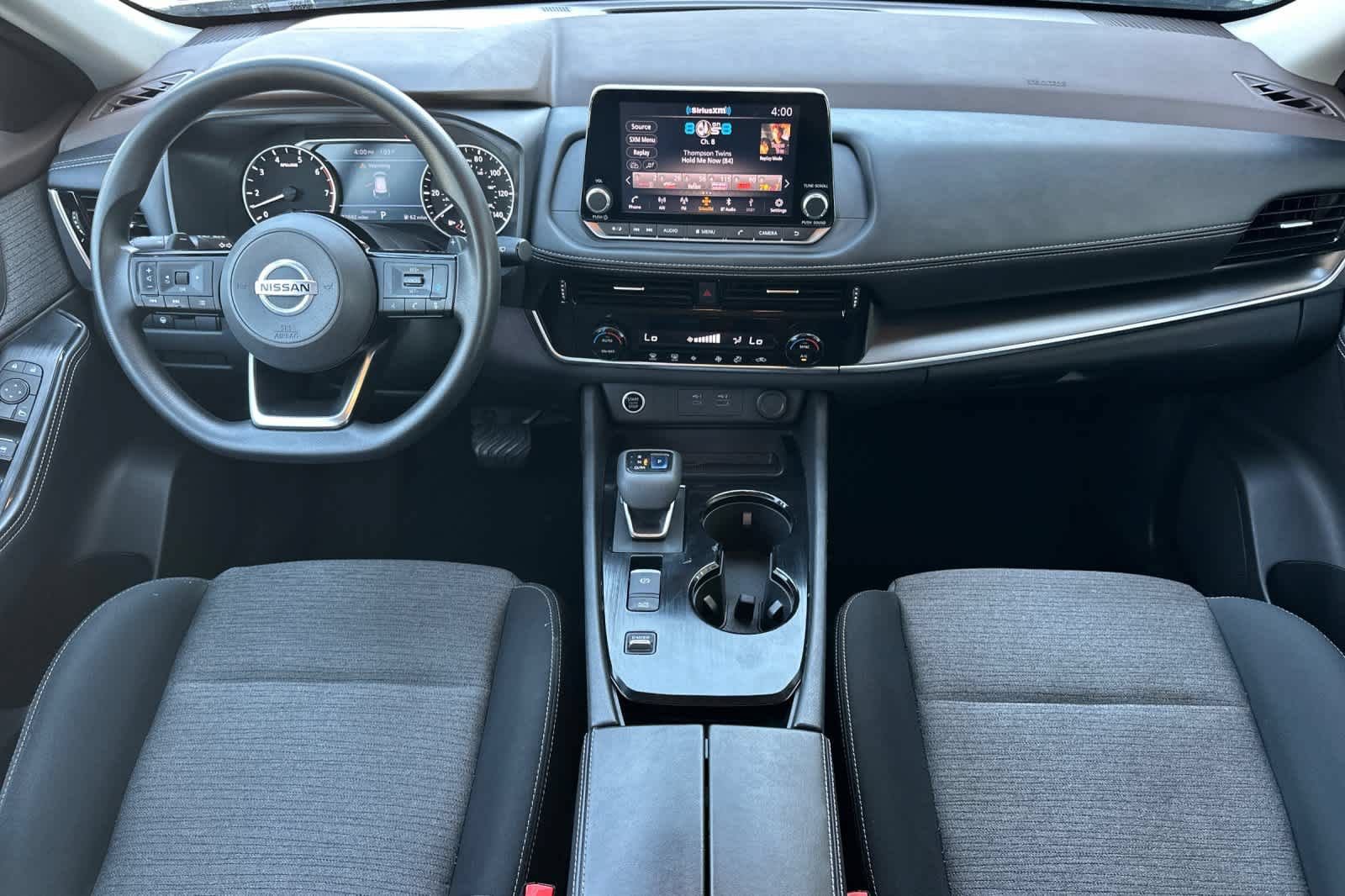 Used 2021 Nissan Rogue SV FWD image 3