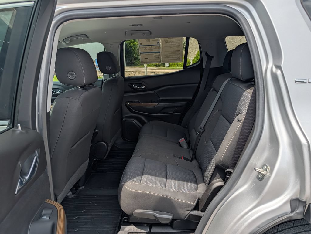 Used 2020 GMC Acadia SLE FWD image 23
