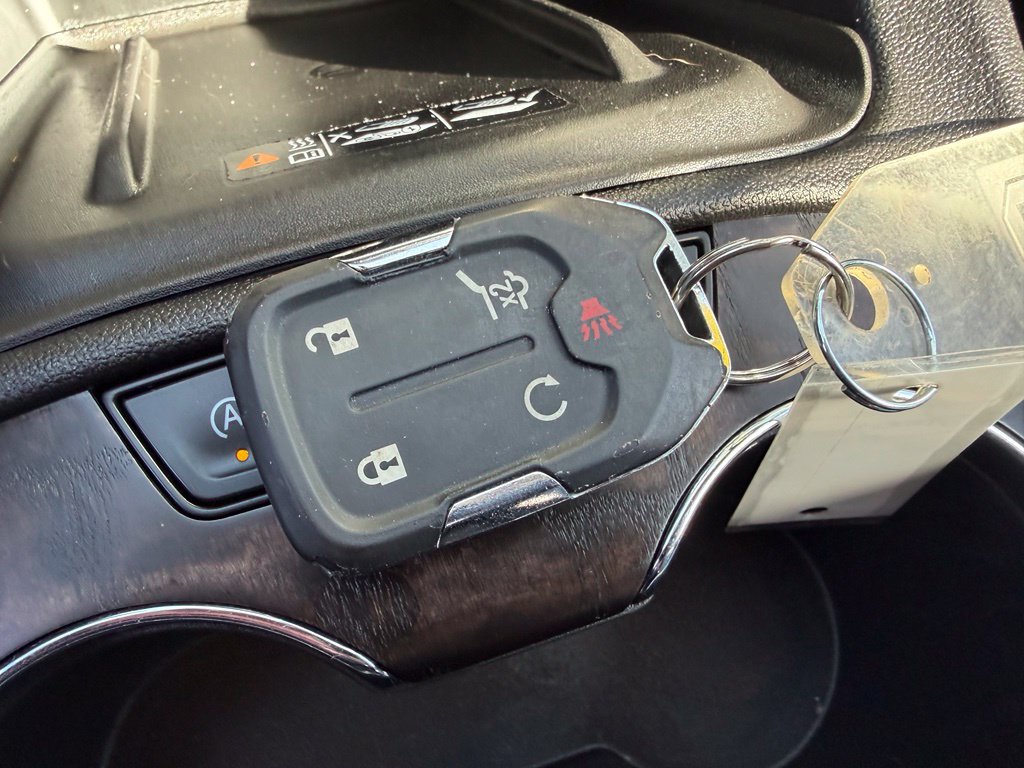 Used 2020 GMC Acadia Denali w/ Technology Package AWD/4WD image 46